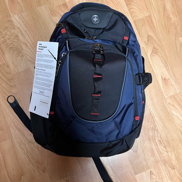 Swissdigital Design SD-803 backpack Carrying Case NWT for 13" to 15.6" Apple iPa - Picture 6 of 10